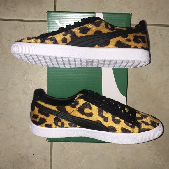 Puma Clyde Suits Shoes Black & White Orange - Picture 2 of 8